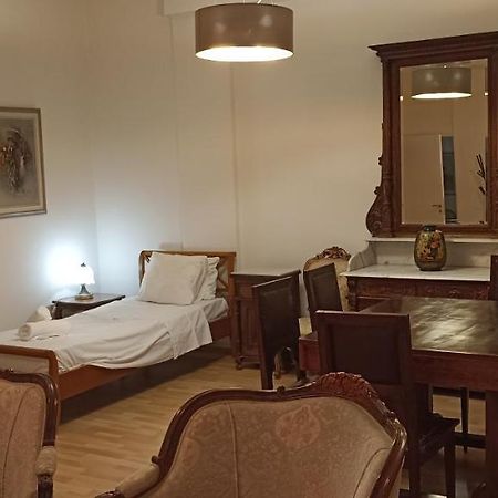 Amerikis Street 1 Bedroom Apartment Athena Bagian luar foto